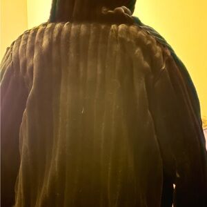 Gallery Women’s Black Faux Fur Hooded Coat Large